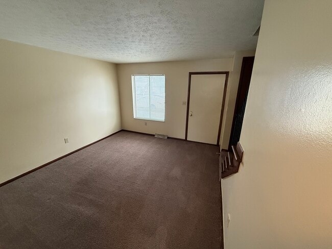 Building Photo - 3209 Cedar Grove Pl S