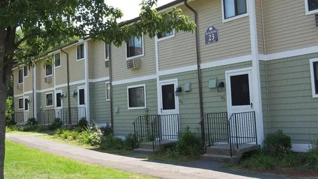 Building Photo - 360 1/2 Tokeneke Rd