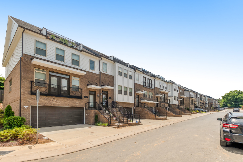 Primary Photo - 17019 Soho Dr