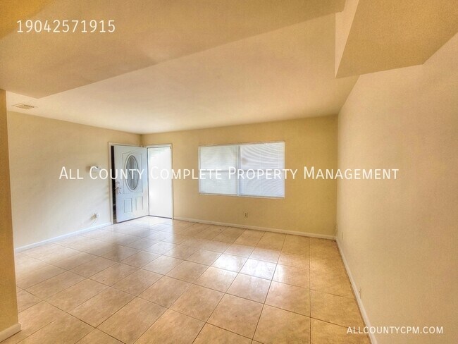 Foto del edificio - 7463 Canaveral Rd