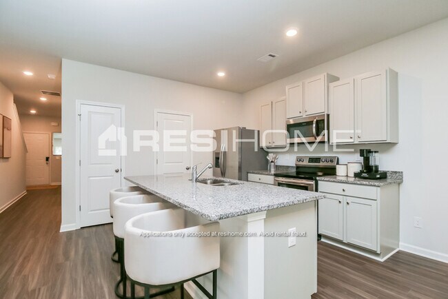 Foto del edificio - 280 Oakwood Dr NW