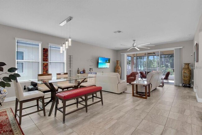 Building Photo - 2487 Empress Dr