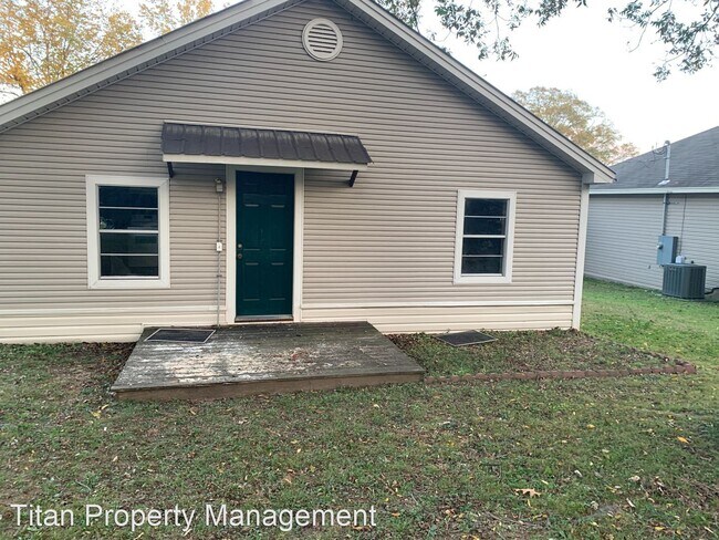 Building Photo - 2 br, 1 bath House - 912 Denver St.