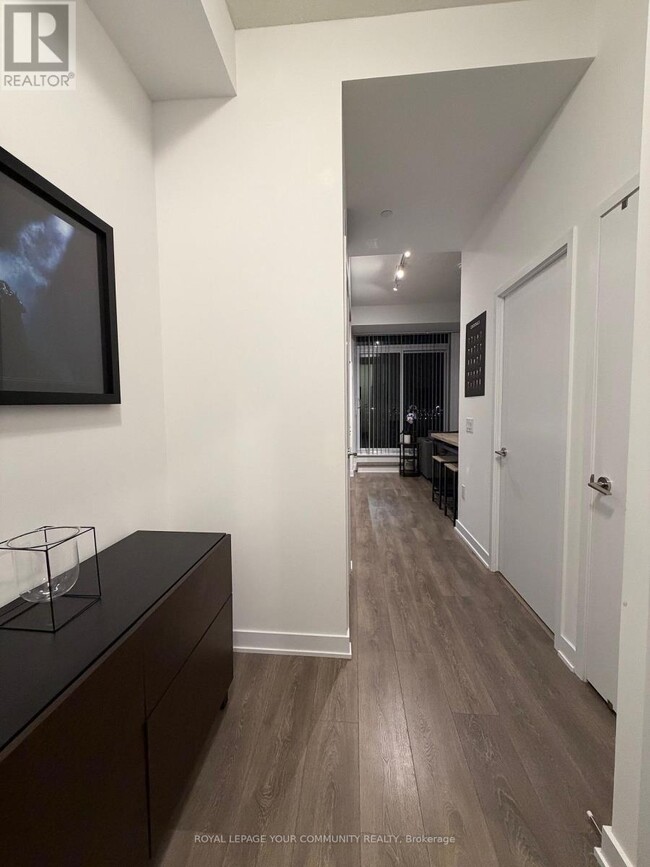 Photo du bâtiment - 10 Honeycrisp Cres