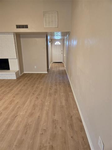 Foto del edificio - 4426 Mayflower Dr