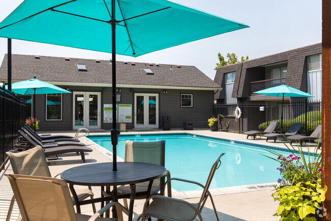Building Photo - The Park At Bountiful