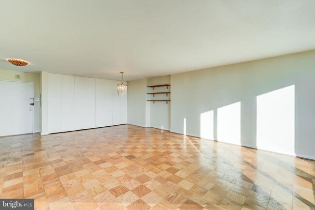 Building Photo - 490 M St SW