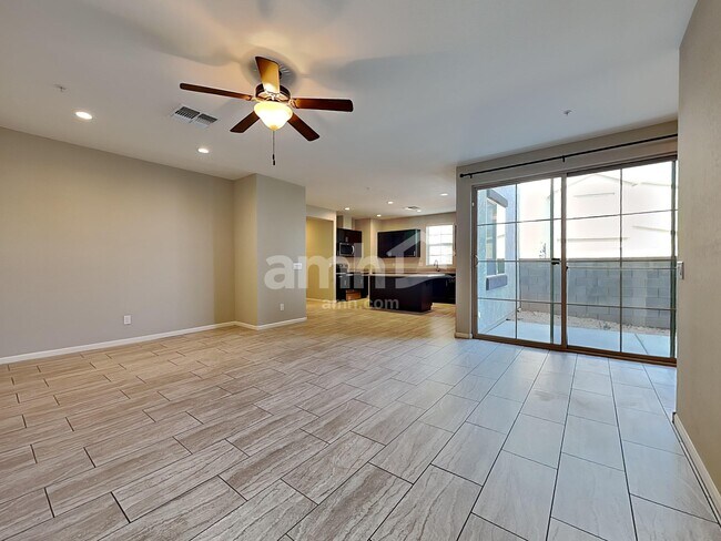Foto del edificio - 20735 W Point Ridge Rd