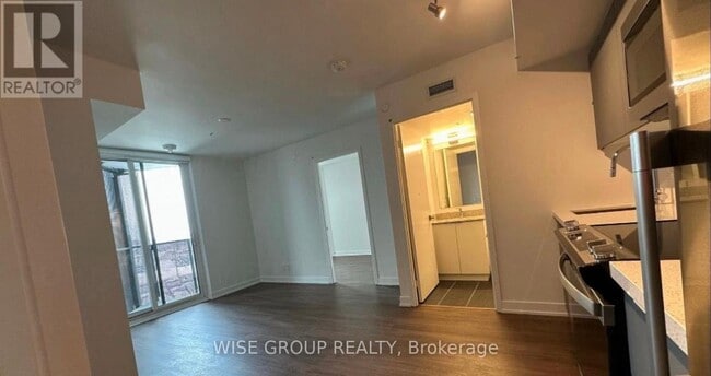 Building Photo - 30 Tretti Wy