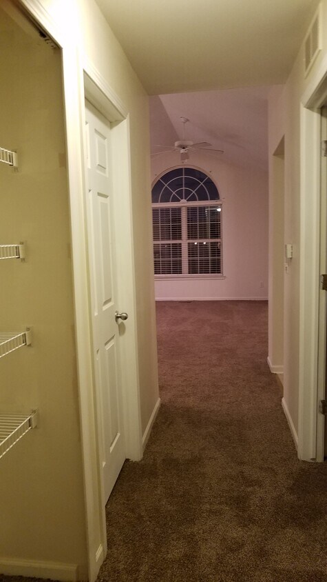 Primary Photo - 16904 Glenmoor Blvd