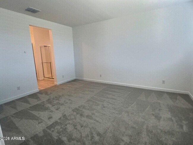 Foto del edificio - 9345 E Solina Ave