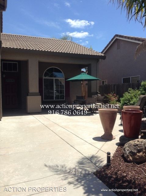 Building Photo - 1741 Tanager Way