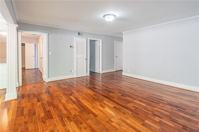 Foto del edificio - 4300 Chastain Dr NE