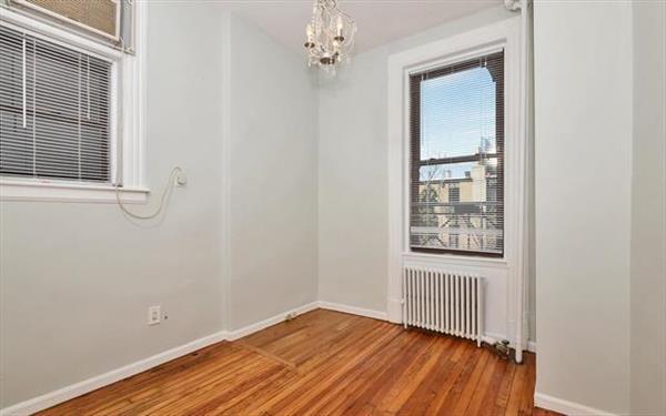 Building Photo - 1122 Hudson St