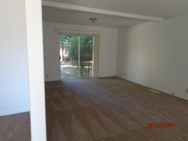 Building Photo - 107 NORTHPARK DR., VACAVILLE, CA 95688