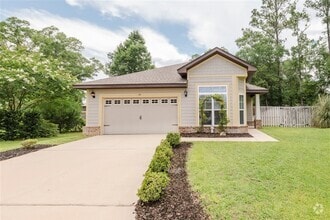 Building Photo - 44 Hollyn Ct