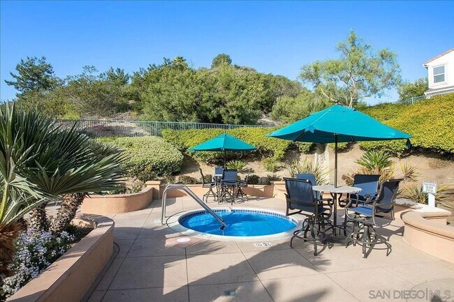 Foto del edificio - 3 Bed / 2.5 Bath Single Family Home!! Avai...