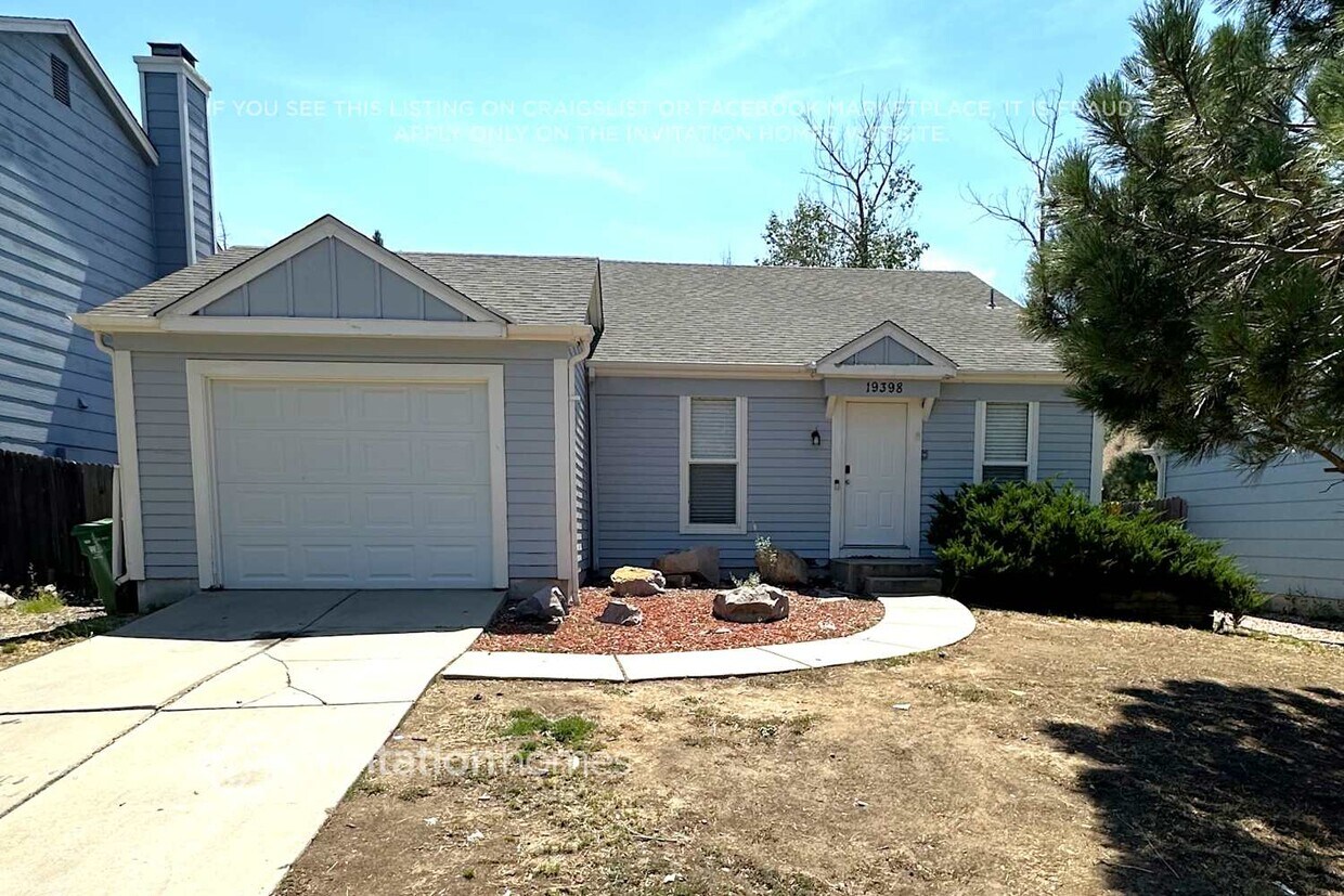 Foto principal - 19398 E Brown Dr