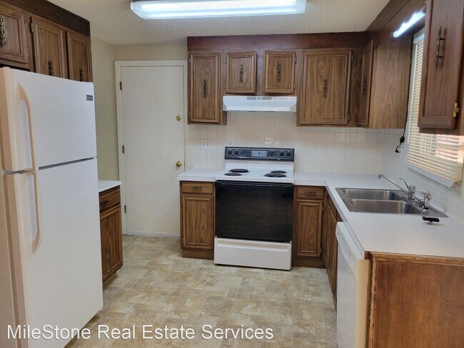 Building Photo - 3 br, 1.5 bath House - 1405 Peterson Rd