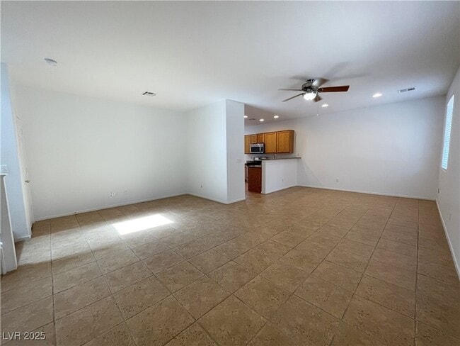 Building Photo - 9758 W Hanover Grove Ave
