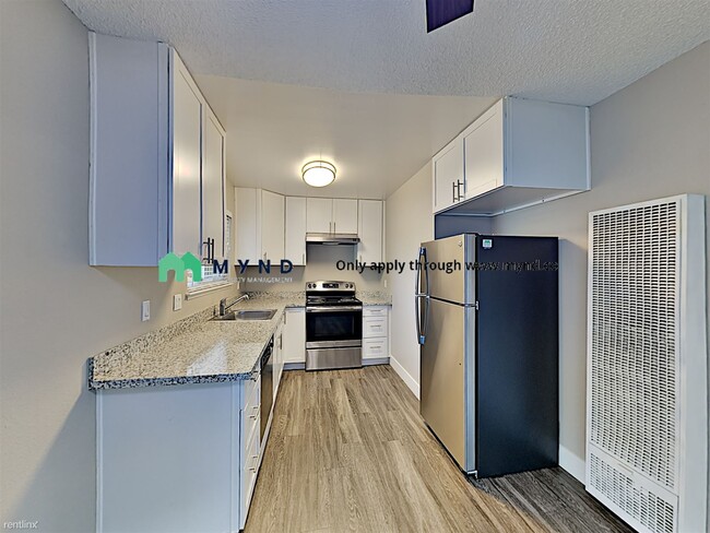 Building Photo - 1 br, 1 bath  - 1025 35th Ave Apt 15 Apt 15