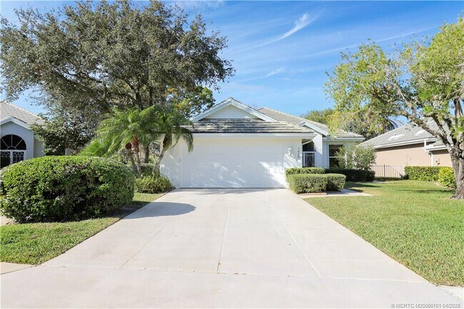 Building Photo - 7428 SE Waxberry Cir