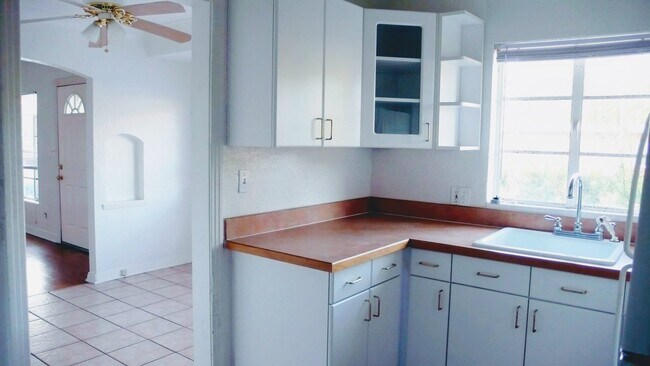 Foto del edificio - 1530 11th Ave N