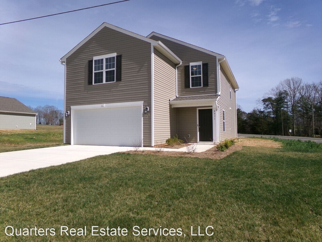 3 br, 2.5 bath House 4831 Seven Hills Dr. House Rental in Pfafftown