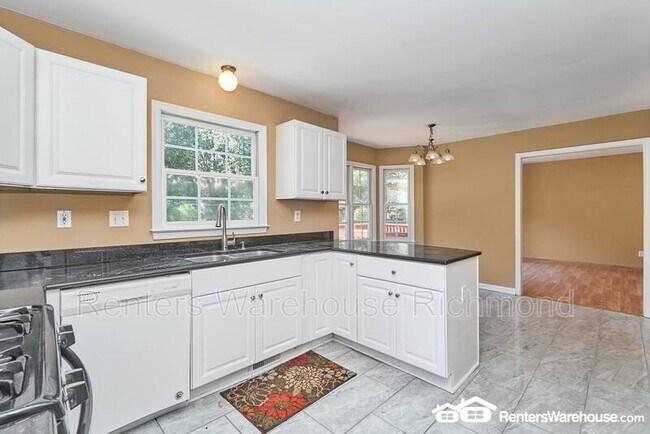 Building Photo - 5325 Linsey Lakes Dr