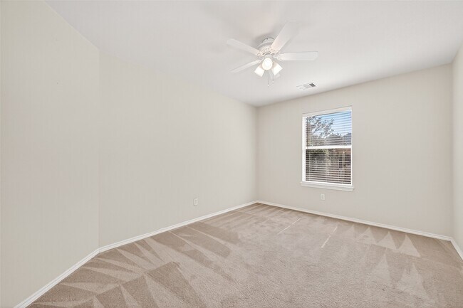 Foto del edificio - 17611 Haywood Oaks Dr