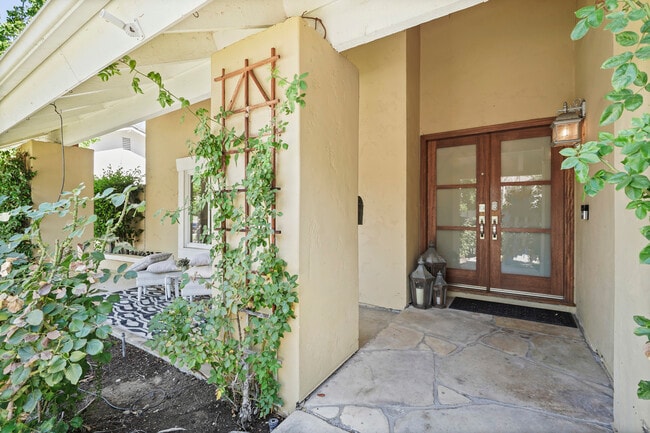 Building Photo - 2355 Stormcroft Ct