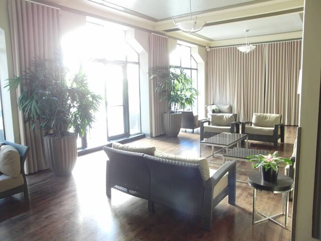 Foto del edificio - 631 Ofarrell St