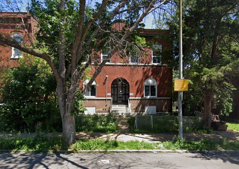 Primary Photo - 3137 Chippewa St