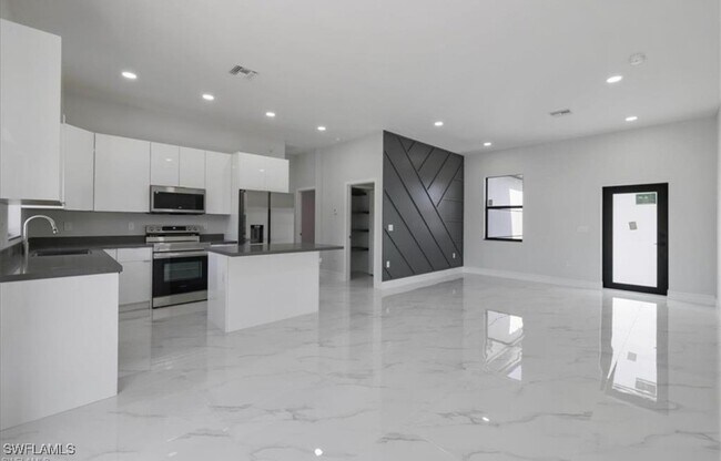 Foto del edificio - 3913 4th St SW