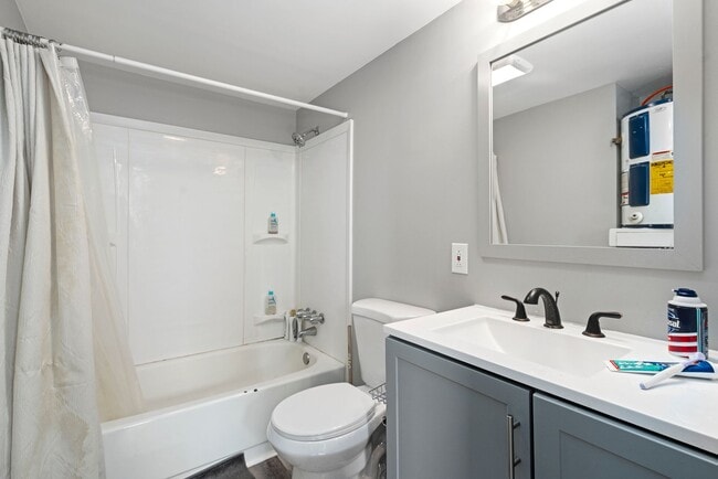 Photo - 23 Bedford Square Apartment