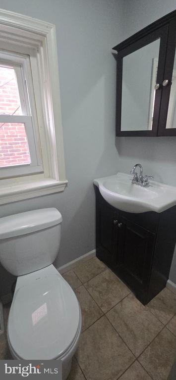 Building Photo - 3258 N Park Ave