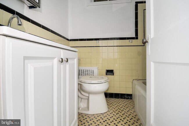 Foto del edificio - 837 Windermere Ave