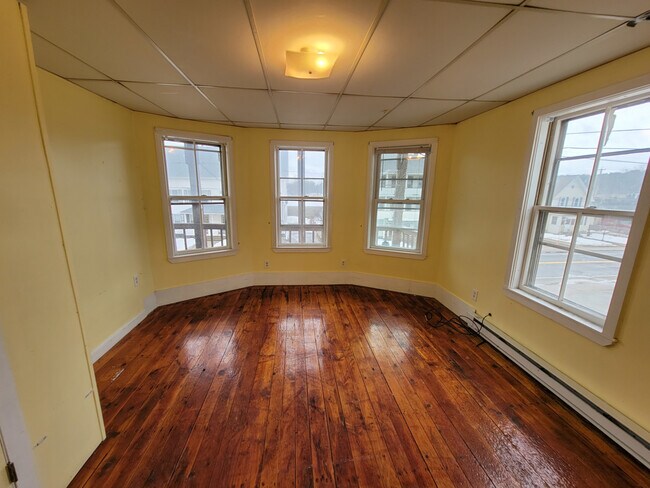 Foto del edificio - 103-107 SCHOOL ST