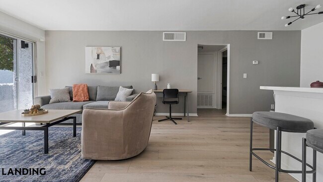 Foto del edificio - 1455 E Katie Ave