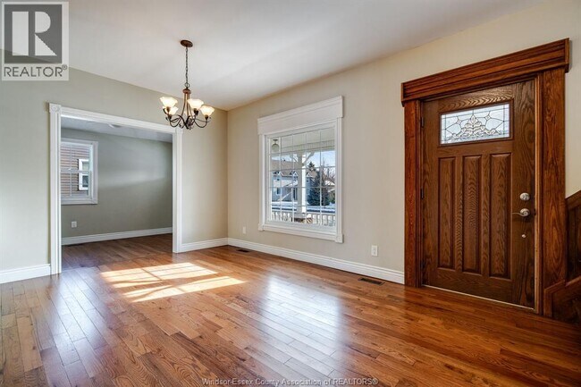 Photo du bâtiment - 30 Mill St E