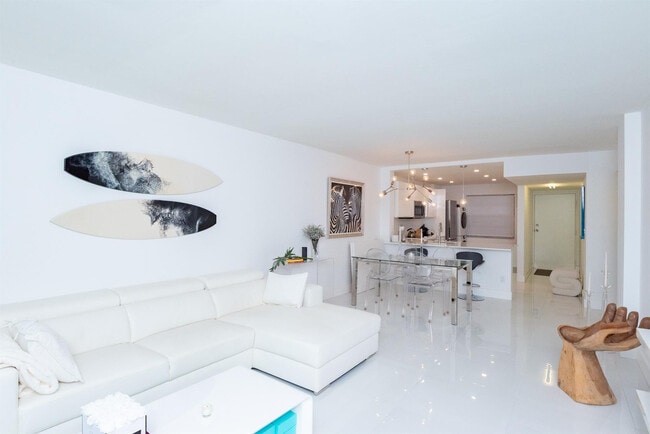 Foto del edificio - 3581 S Ocean Blvd