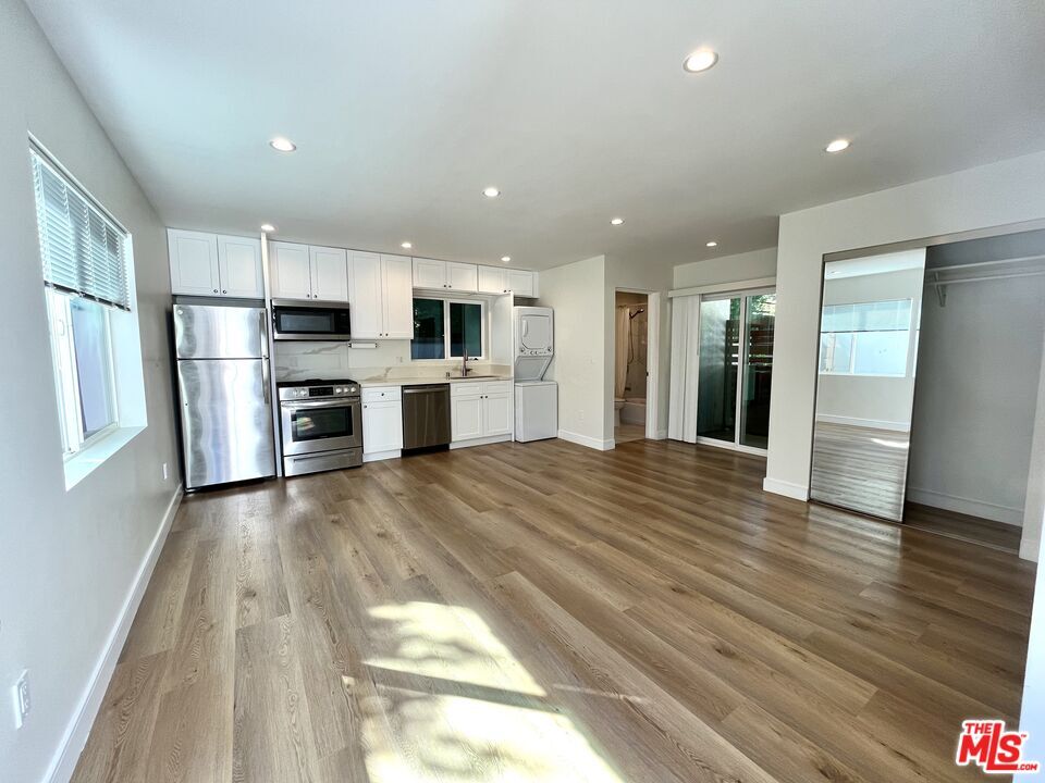 Foto principal - 4069 Sawtelle Blvd