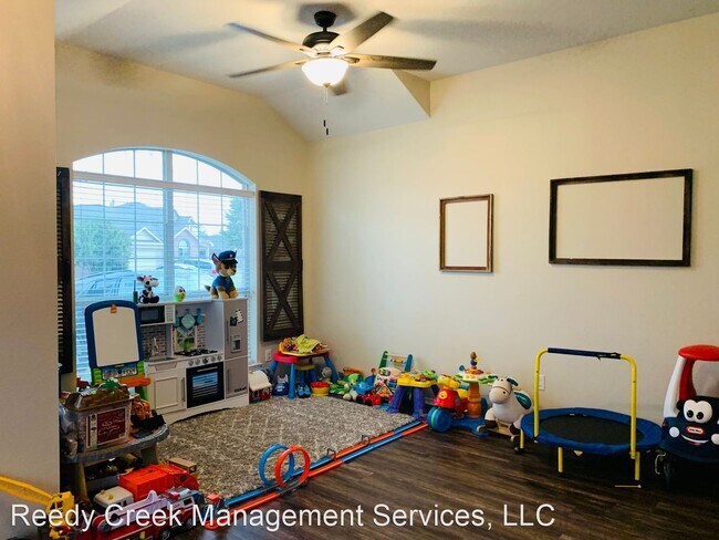 Foto del edificio - 4 br, 2 bath House - 6508 Stone Lake Drive
