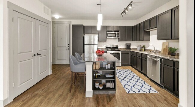 Foto del edificio - 5201 Amesbury Dr