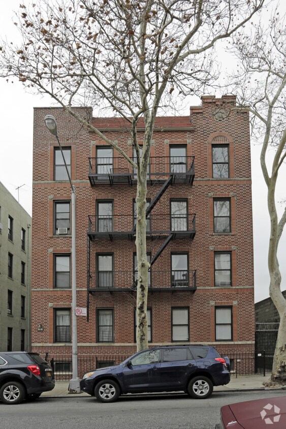 Building Photo - 2446 44th St