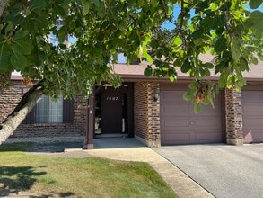 Building Photo - 1607 Thames Ct