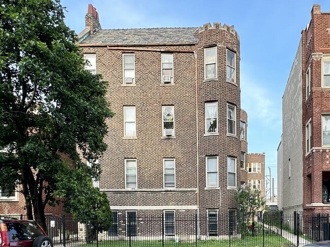 Building Photo - 2021 N Humboldt Blvd