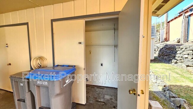 Foto del edificio - 1621 Trenton Ave