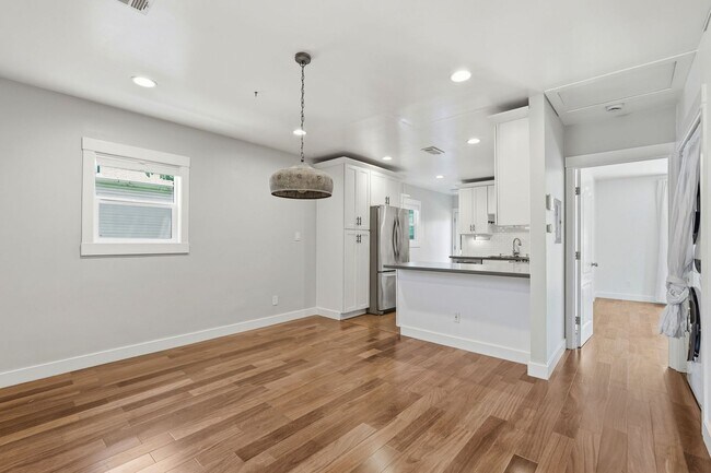 Foto del edificio - Beautiful Spacious 3-bedroom 2-Bath Home in Berkeley!