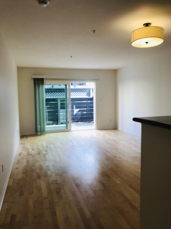 Foto del edificio - 3981 Alemany Blvd